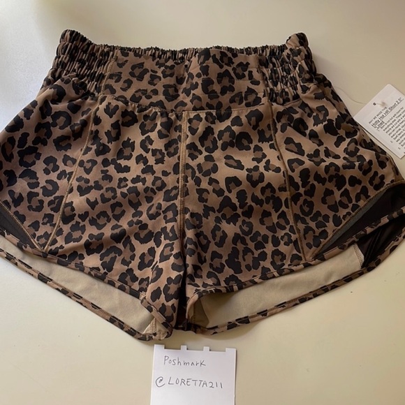 Lululemon Leopard Print Hotty Hot Shorts 2.5" - Picture 2 of 6